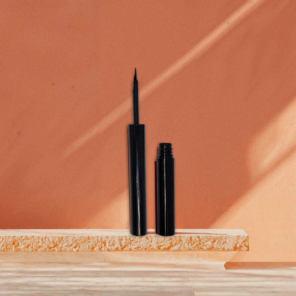 Long-Wear Liquid Eyeliner editorial hero