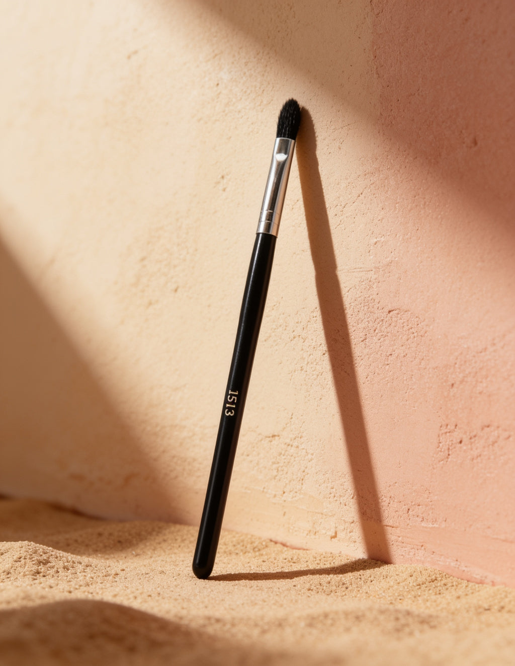 Lip Brush Oval — editorial